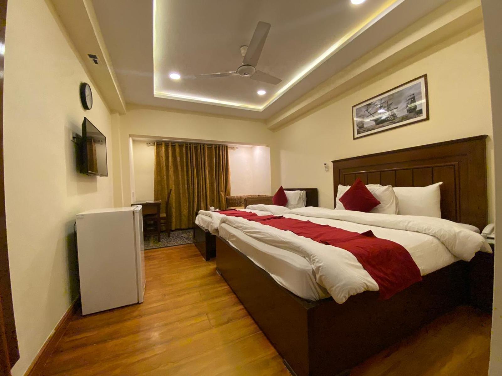 Diplomat Hotel Islamabad Luaran gambar