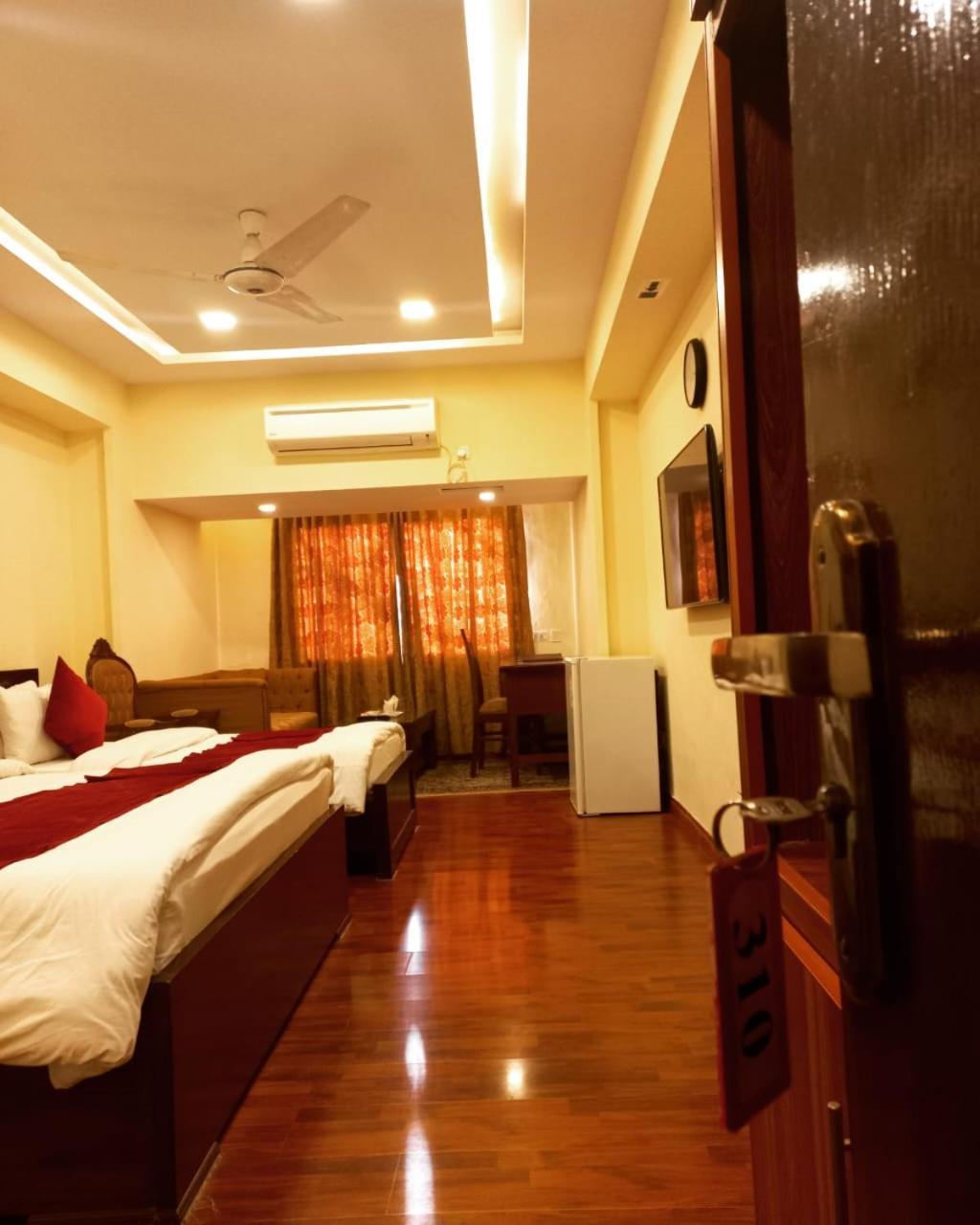 Diplomat Hotel Islamabad Luaran gambar
